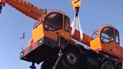科技探秘 百噸工程機械高空懸掛，吊車起重能力顯神威