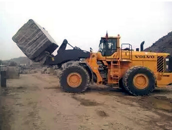 珠聯(lián)玉映 印度花崗巖礦場上的移動“工廠”