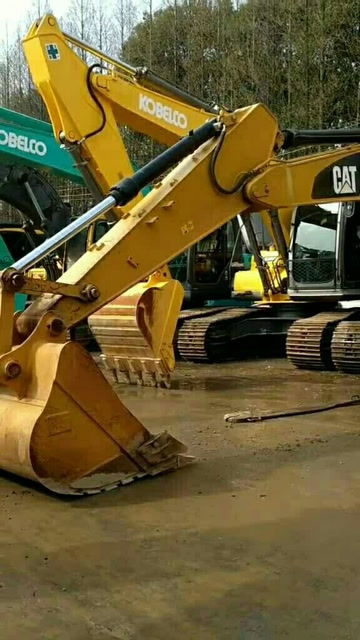 挖掘機與工程機械 現(xiàn)代建設的支柱